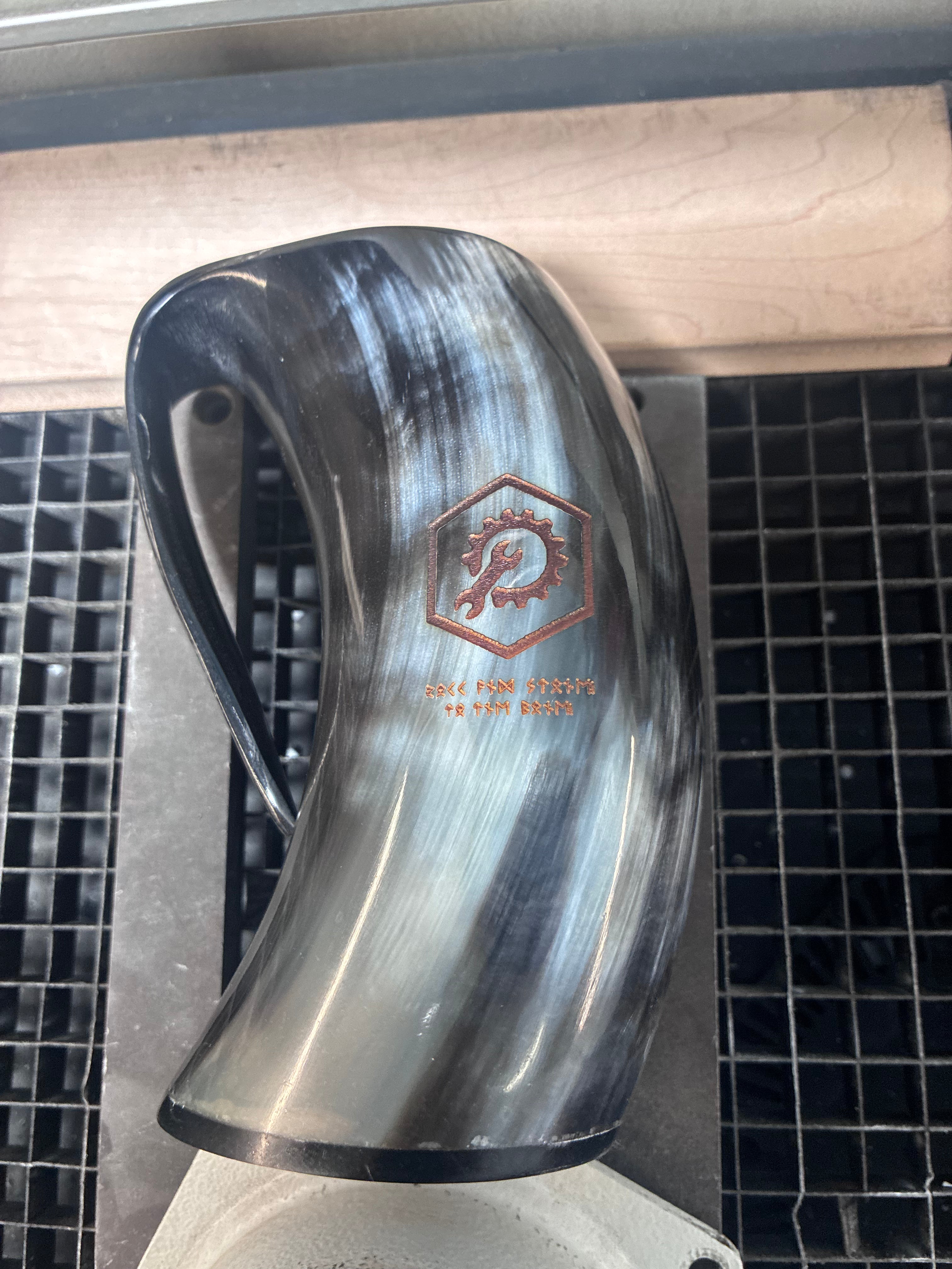 Large Tankard Drinking Horn with Engraving